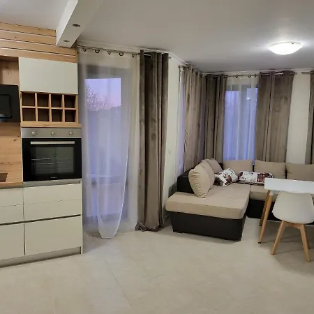 Apartment On The 2 Ravda