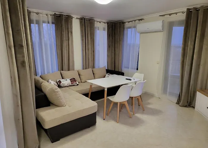 Apartment On The 2 Ravda