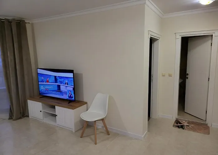 On The 2 Apartment *